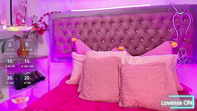 Tayzon Foxxx online show from October 3, 2025, 12:50 pm