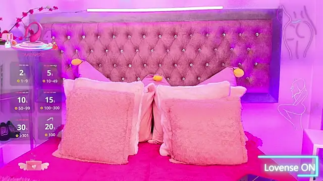 Tayzon Foxxx online show from October 4, 2025, 12:50 pm