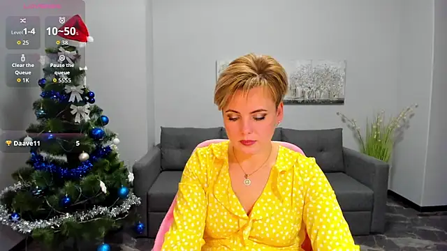 Snapshot of Julia_Wilsone chatting on December 14, 2025, 1:06 pm Julia Wilsone online show from December 14, 2025, 1:06 pm