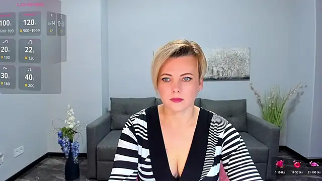 Snapshot of Julia_Wilsone chatting on November 20, 2025, 7:09 am Julia Wilsone online show from November 20, 2025, 7:09 am