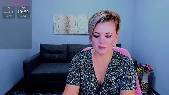 Snapshot of Julia_Wilsone chatting on November 23, 2025, 7:18 am Julia Wilsone online show from November 23, 2025, 7:18 am