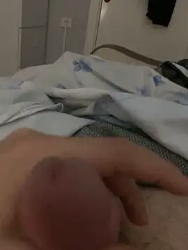 Erenn34 online show from September 19, 2025, 10:03 pm