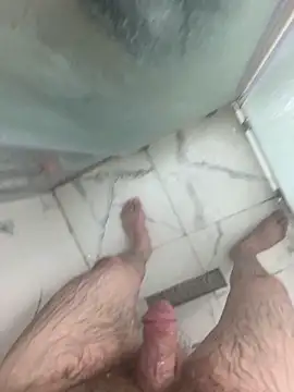 Erenn34 online show from April 18, 2026, 6:32 pm