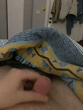 Erenn34 online show from November 21, 2025, 12:31 am