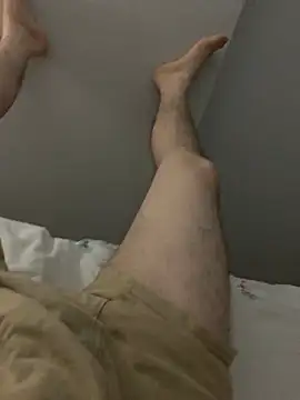 Erenn34 online show from April 27, 2026, 11:14 pm