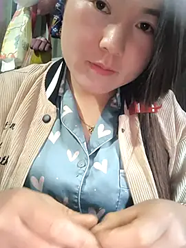 Snapshot of Sweetlove_77 chatting on March 13, 2025, 10:15 am Sweetlove 77 online show from March 13, 2025, 10:15 am