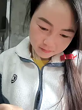 Snapshot of Sweetlove_77 chatting on February 25, 2025, 2:03 am Sweetlove 77 online show from February 25, 2025, 2:03 am