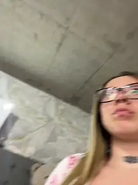 Cristal v 1 online show from April 21, 2026, 4:30 am