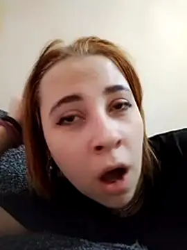 Snapshot of Gussie_Bridie chatting on November 17, 2025, 4:27 am Gussie Bridie online show from November 17, 2025, 4:27 am