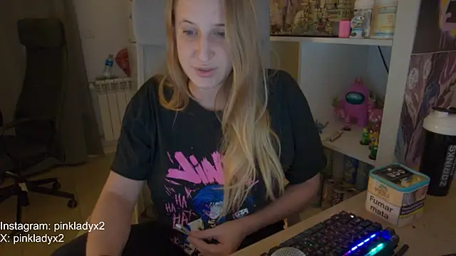 Pinkyladyxxx online show from November 4, 2025, 5:39 pm