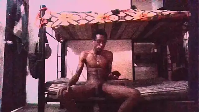 Snapshot of Jose_Smoke chatting on December 15, 2025, 4:57 pm Jose Smoke online show from December 15, 2025, 4:57 pm