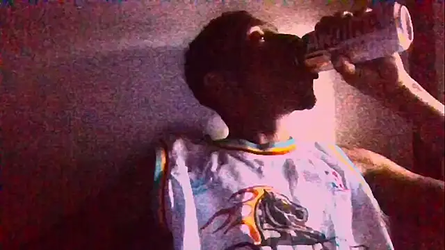 Snapshot of Jose_Smoke chatting on December 4, 2025, 10:09 pm Jose Smoke online show from December 4, 2025, 10:09 pm