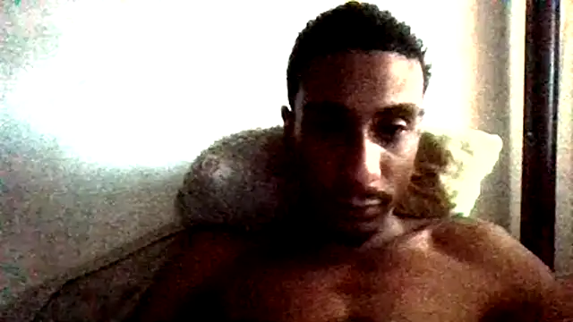 Snapshot of Jose_Smoke chatting on October 25, 2025, 6:52 pm Jose Smoke online show from October 25, 2025, 6:52 pm