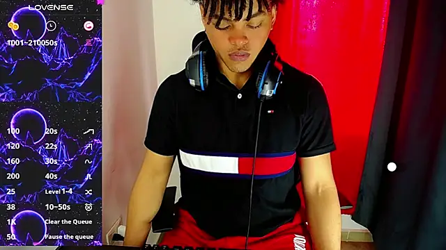 Snapshot of Ares_ttoter chatting on December 18, 2024, 3:11 pm Ares ttoter online show from December 18, 2024, 3:11 pm