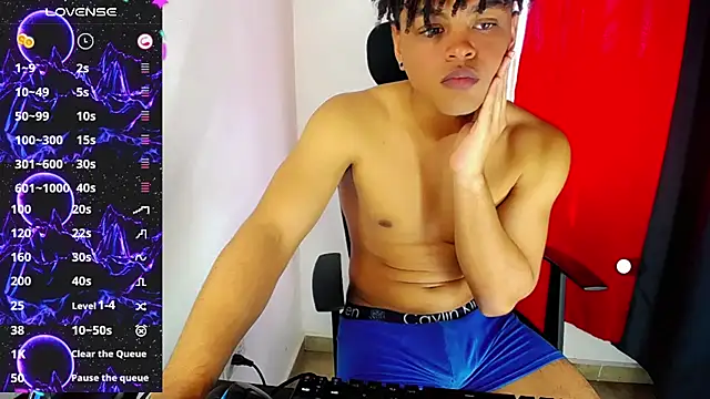 Snapshot of Ares_ttoter chatting on December 11, 2024, 1:17 pm Ares ttoter online show from December 11, 2024, 1:17 pm
