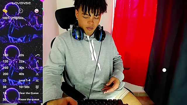 Snapshot of Ares_ttoter chatting on December 20, 2024, 5:08 pm Ares ttoter online show from December 20, 2024, 5:08 pm