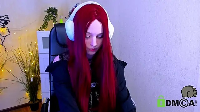 Snapshot of Alina_Mills chatting on December 23, 2024, 7:52 pm Alina Mills online show from December 23, 2024, 7:52 pm