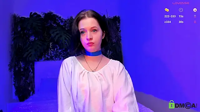 Snapshot of Alina_Mills chatting on March 18, 2025, 3:33 pm Alina Mills online show from March 18, 2025, 3:33 pm