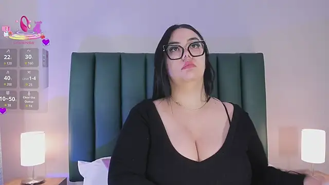 Snapshot of juicy_led_ chatting on August 4, 2026, 11:04 am juicy led online show from August 4, 2026, 11:04 am