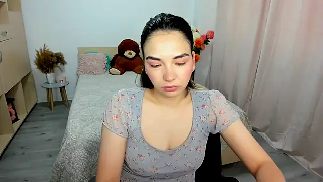 Alexa Dolly12 online show from June 24, 2026, 7:51 am