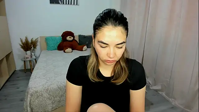 Alexa Dolly12 online show from November 20, 2025, 8:26 am