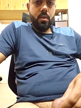 Hornie small Dick01 online show from October 2, 2025, 7:17 pm