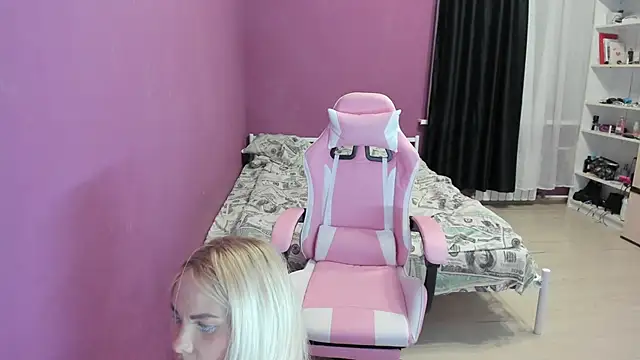 Snapshot of Lika8234 chatting on September 11, 2025, 10:21 pm Lika8234 online show from September 11, 2025, 10:21 pm