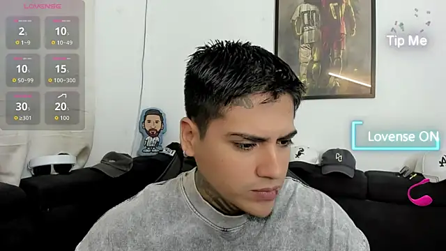 Snapshot of mad_maxxx2 chatting on November 17, 2025, 11:58 am mad maxxx2 online show from November 17, 2025, 11:58 am