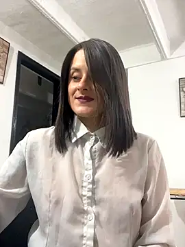 Snapshot of Alice_milf_ chatting on September 23, 2025, 11:17 am Alice milf online show from September 23, 2025, 11:17 am