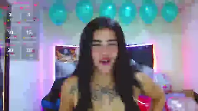  luna torres online show from February 11, 2025, 1:09 pm