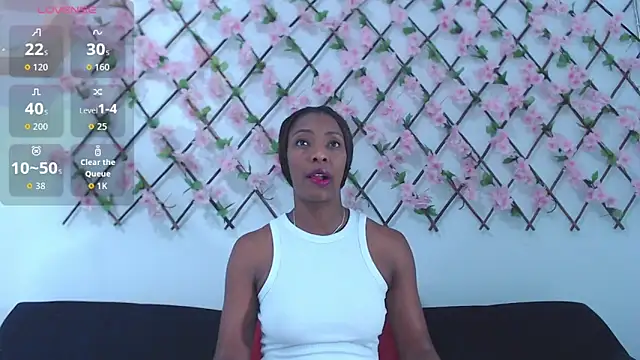 Snapshot of tiffany_gomez9 chatting on November 10, 2025, 10:37 pm tiffany gomez9 online show from November 10, 2025, 10:37 pm