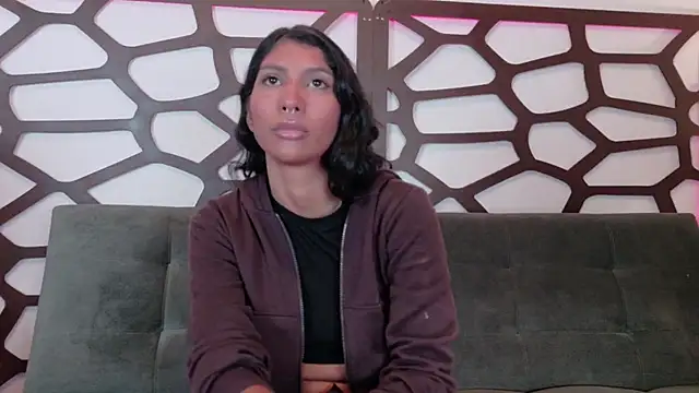 Snapshot of taty_miller chatting on February 2, 2026, 8:19 pm taty miller online show from February 2, 2026, 8:19 pm