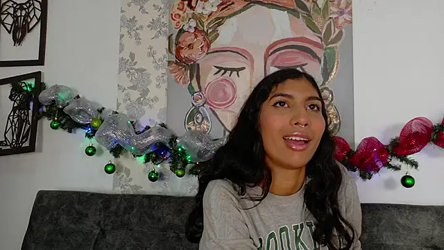 Snapshot of taty_miller chatting on December 16, 2025, 7:07 pm taty miller online show from December 16, 2025, 7:07 pm