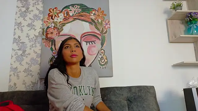 Snapshot of taty_miller chatting on November 19, 2025, 8:20 pm taty miller online show from November 19, 2025, 8:20 pm