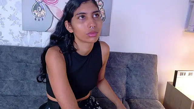 Snapshot of taty_miller chatting on March 1, 2026, 1:11 pm taty miller online show from March 1, 2026, 1:11 pm