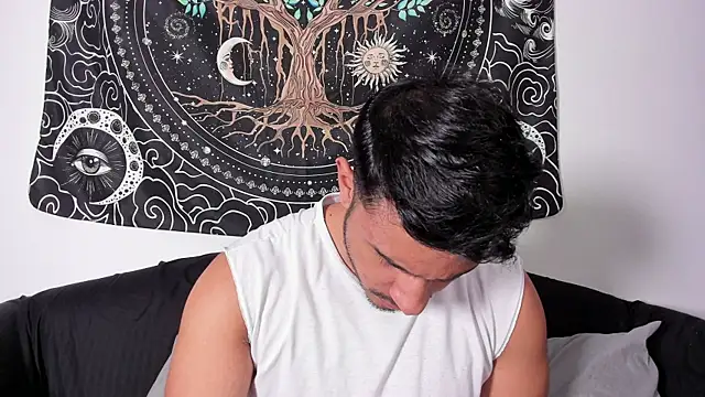 Snapshot of JayMarcos_ chatting on November 15, 2025, 5:17 pm JayMarcos online show from November 15, 2025, 5:17 pm