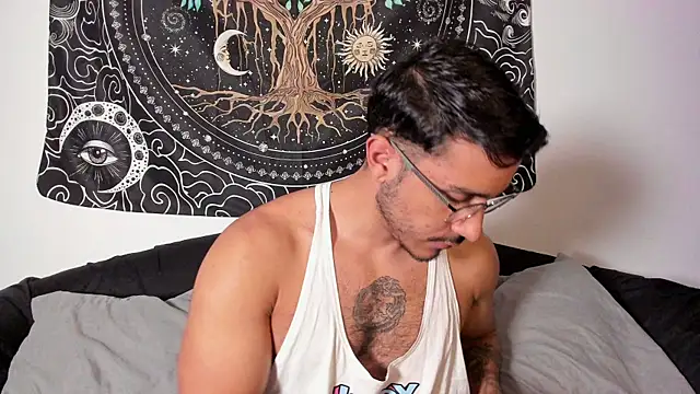 Snapshot of JayMarcos_ chatting on November 20, 2025, 1:39 am JayMarcos online show from November 20, 2025, 1:39 am