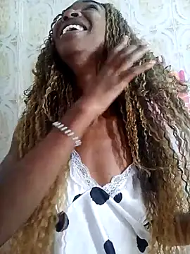 Snapshot of AbbyTomson chatting on November 9, 2025, 5:17 pm AbbyTomson online show from November 9, 2025, 5:17 pm