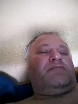 Snapshot of Grasul78 chatting on July 4, 2026, 10:54 am Grasul78 online show from July 4, 2026, 10:54 am