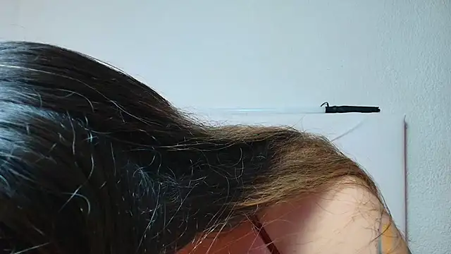 Snapshot of LinaBrowm chatting on October 11, 2025, 4:30 pm LinaBrowm online show from October 11, 2025, 4:30 pm