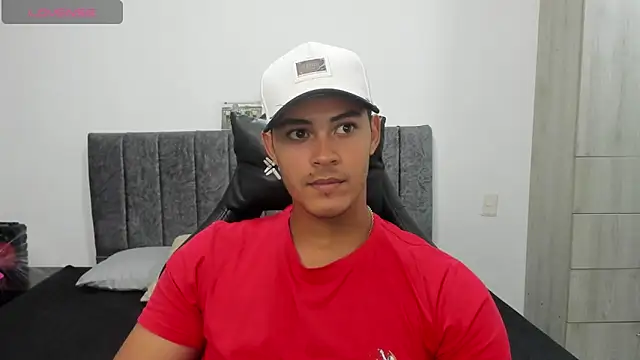 Snapshot of Iamdylan777 chatting on January 6, 2026, 12:31 pm Iamdylan777 online show from January 6, 2026, 12:31 pm