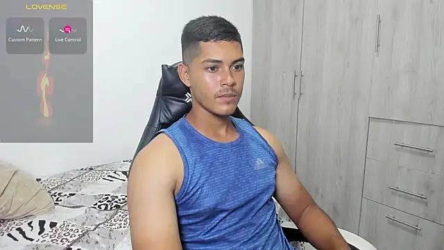 Snapshot of Iamdylan777 chatting on November 11, 2025, 11:53 pm Iamdylan777 online show from November 11, 2025, 11:53 pm