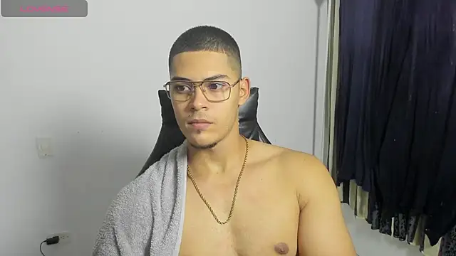 Snapshot of Iamdylan777 chatting on February 14, 2026, 7:41 am Iamdylan777 online show from February 14, 2026, 7:41 am