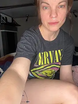 Snapshot of wildefaye chatting on December 15, 2025, 10:04 pm wildefaye online show from December 15, 2025, 10:04 pm