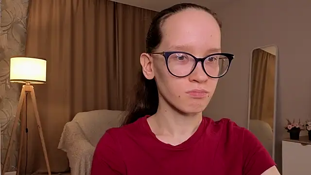 BettyBrowni online show from April 18, 2026, 4:09 pm