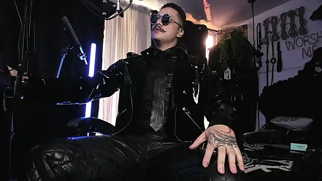 allanhurtss online show from February 17, 2025, 5:34 pm