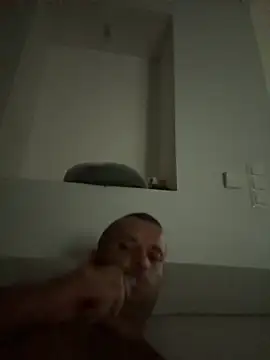 Snapshot of MateoKimiBi chatting on September 19, 2025, 11:20 pm MateoKimiBi online show from September 19, 2025, 11:20 pm