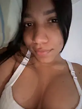 Snapshot of Alissarhys26 chatting on November 4, 2025, 1:59 pm Alissarhys26 online show from November 4, 2025, 1:59 pm