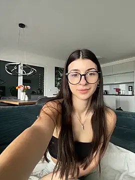 Wildberry  online show from March 28, 2026, 8:37 am