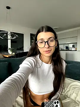 Wildberry  online show from November 9, 2025, 8:51 am